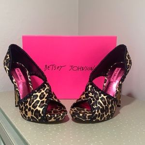 Vintage Betsey Johnson Leopard Heels